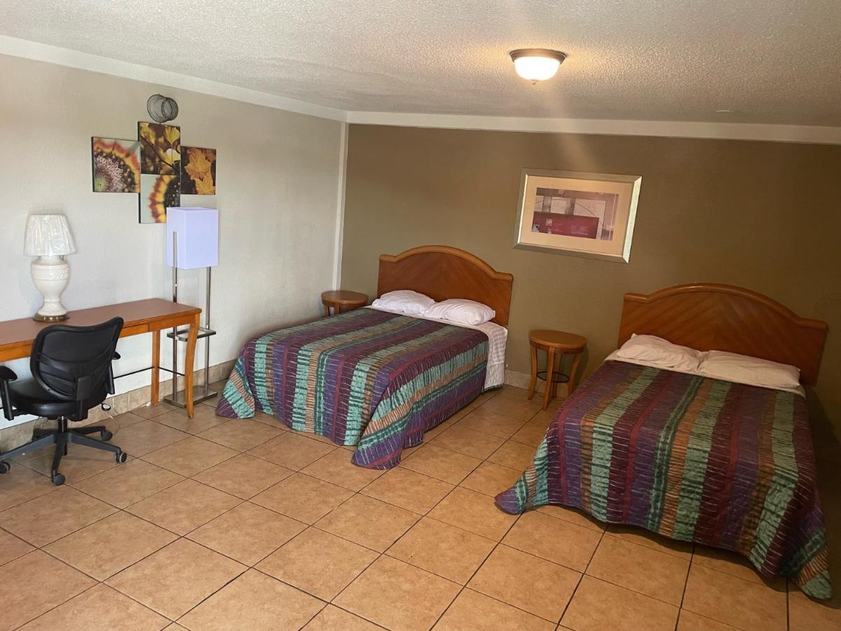 Budgetel Inn And Suites - Louisville Exteriör bild